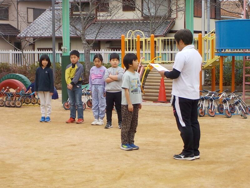 体育クラブ１年の頑張りを講師河田先生から表彰していただきました！よく頑張ったね